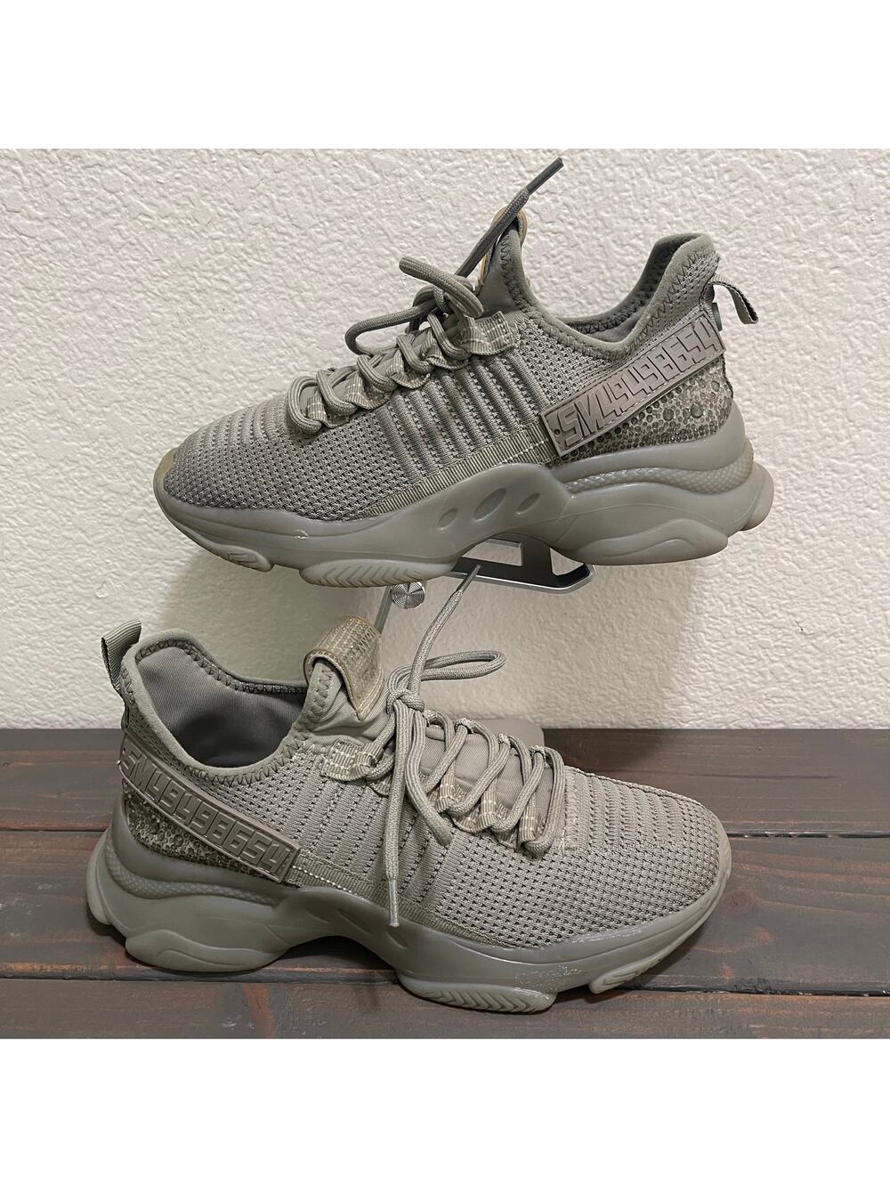 Size 8-8.5 Steve Madden Maxima Rhinestone Knit Chunky Sneakers Reflective Fancy